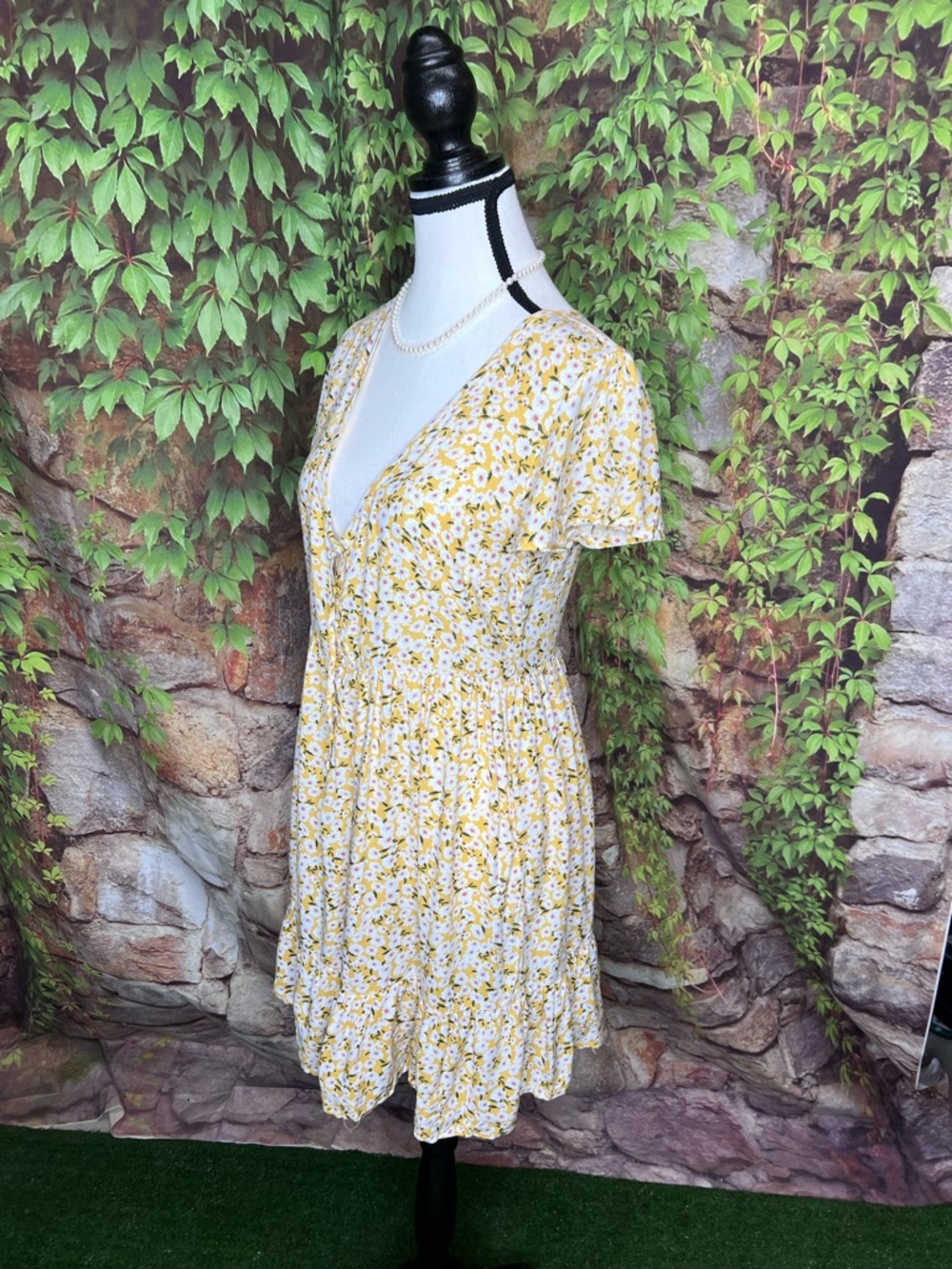 AEROPOSTALE Y2K Style Ditzy Yellow Floral Minidress, S - Picture 3 of 10